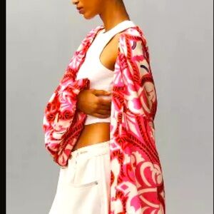 Mare Mare Soft Bubble Shrug One Size from Anthropologie in Pink Combo